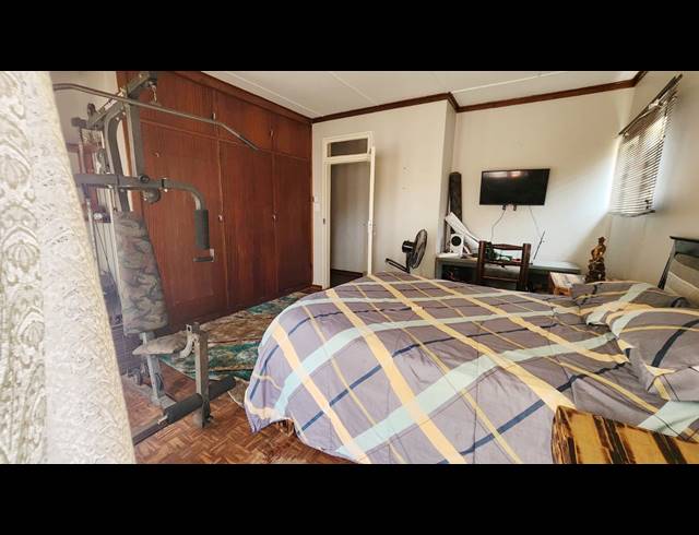 4 BEDROOM FREESTANDING FOR SALE IN TRIM PARK